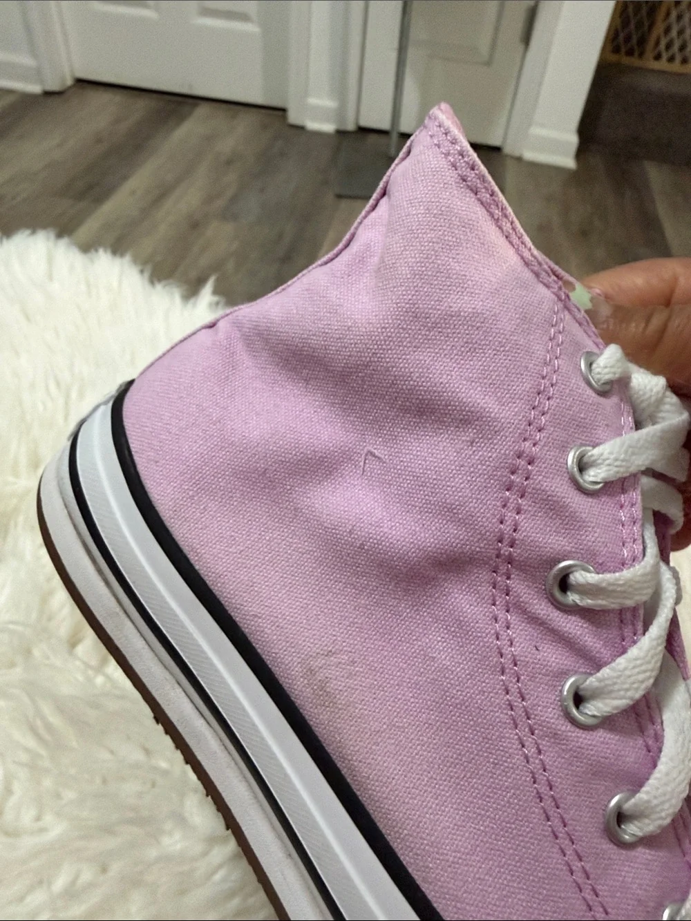 Converse Pink High-Top Canvas Sneakers for Women Size 5 Kids Or 8.5 Women’s - Picture 6 of 10
